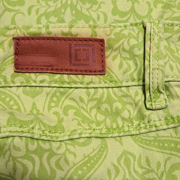 Liz Claiborne - Lime Green Skinny Stretch pants (Ladies size 10) - Picture 14 of 14